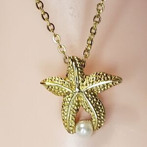Textured Starfish with pearl pendant